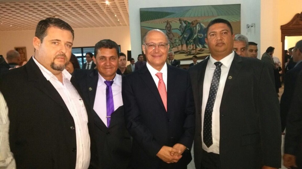 Vereadores marcam presença na posse da nova diretoria da APM