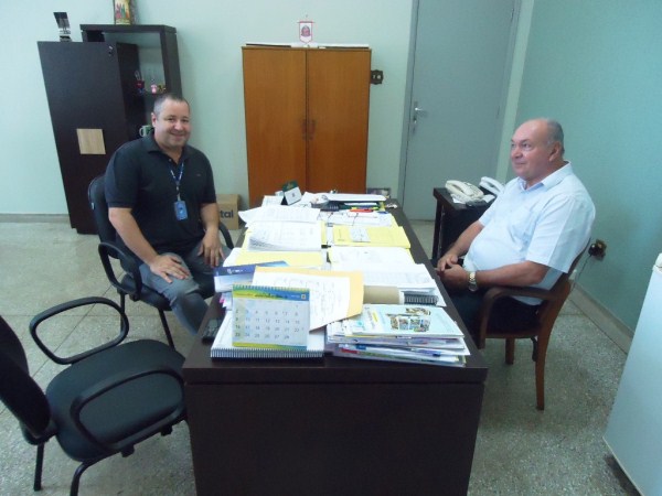 Prefeito de Ipeúna recebe técnico do Sebrae-SP 