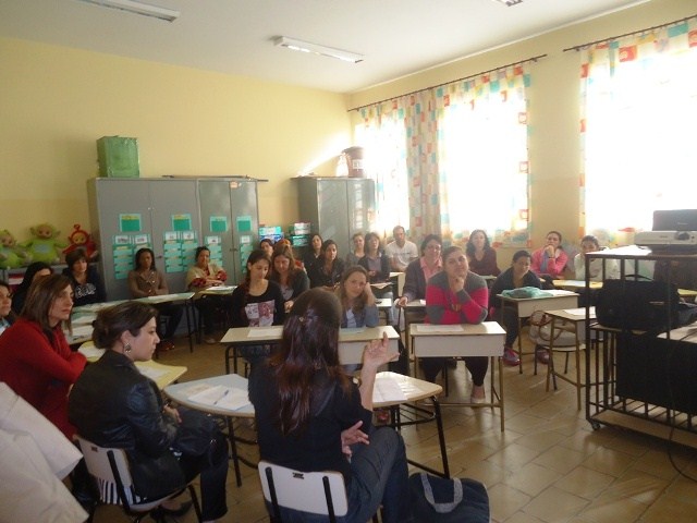EMEIEF promove encontro de educadores 