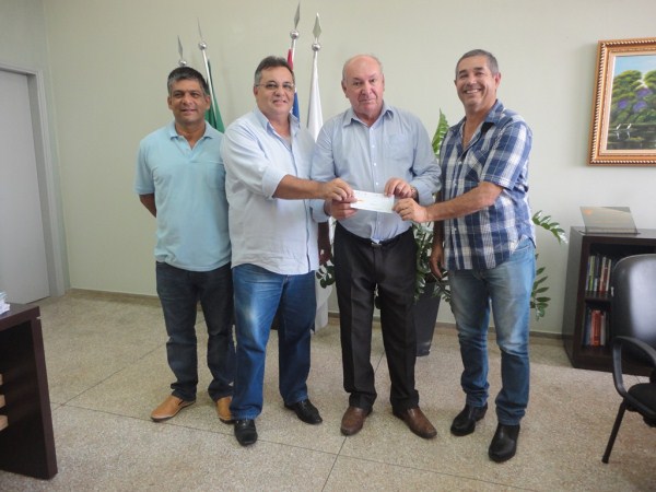Câmara de Ipeúna devolve dinheiro para a Prefeitura 