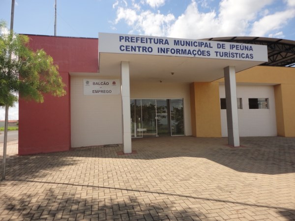 Balcão de Emprego faz atualização de currículos 