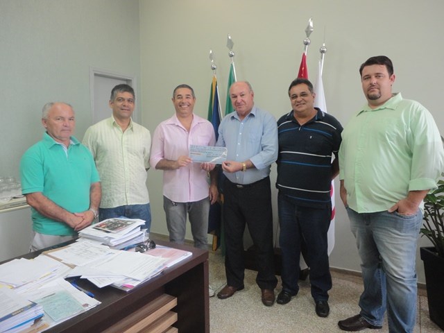 Câmara de Ipeúna devolve dinheiro para a Prefeitura 