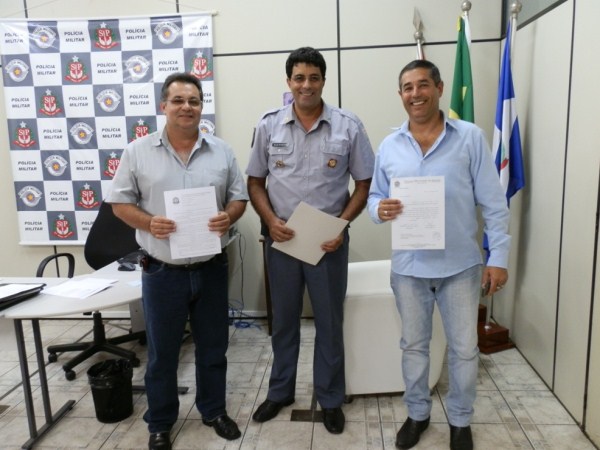 Presidente e Vice solicitam viatura