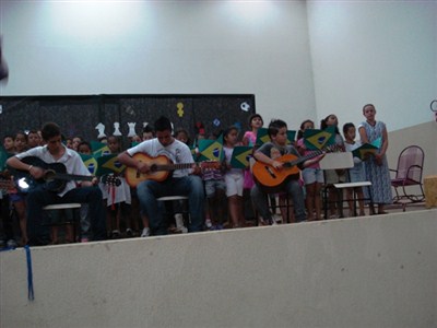 Criança Ativa: apresentação reúne alunos, professores e pais no Anfiteatro